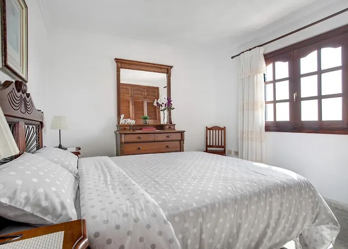 El Quintero Puerto del Carmen (Lanzarote)